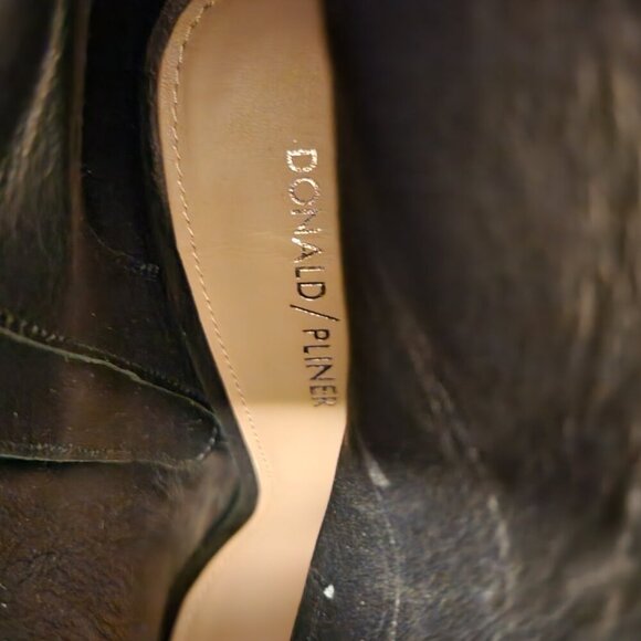 Donald Pliner "Barri" Suede Leather Open Toed Booties. NIB. Size: various - Picture 11 of 16